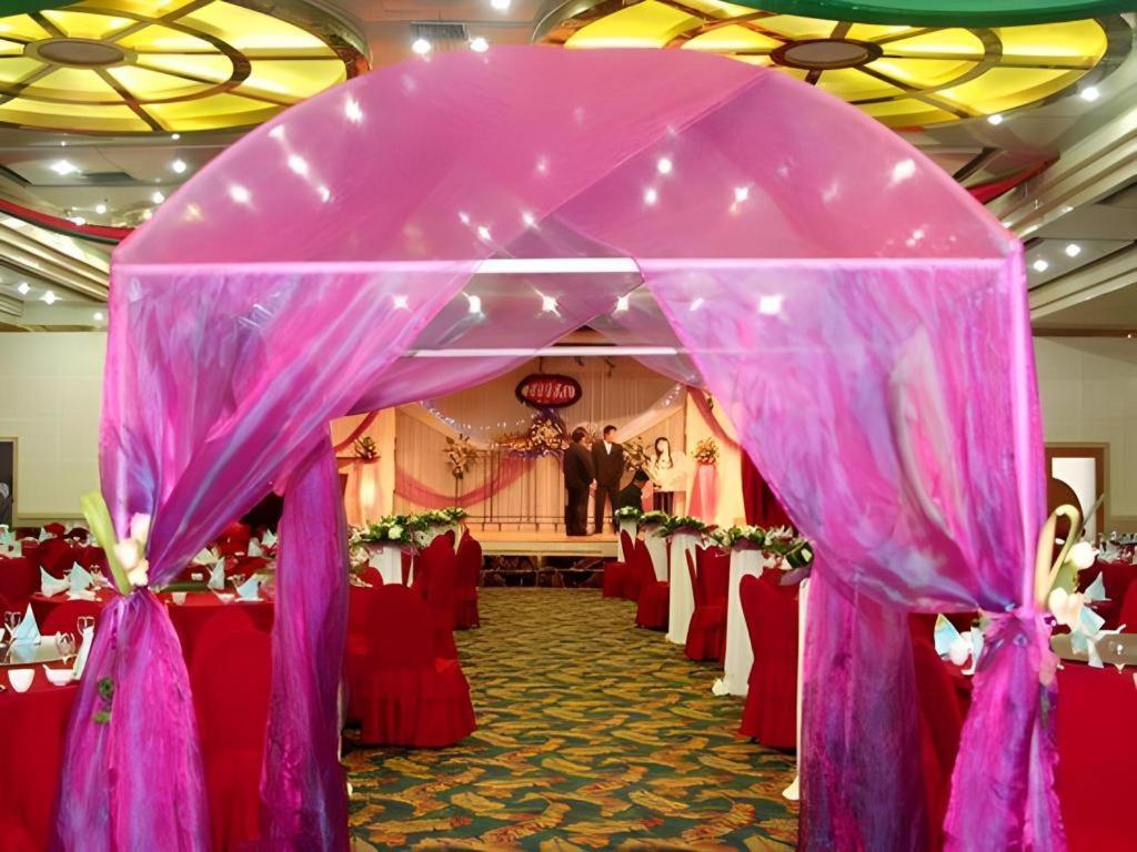 Jinan Yuquan Simpson Hotel Buitenkant foto