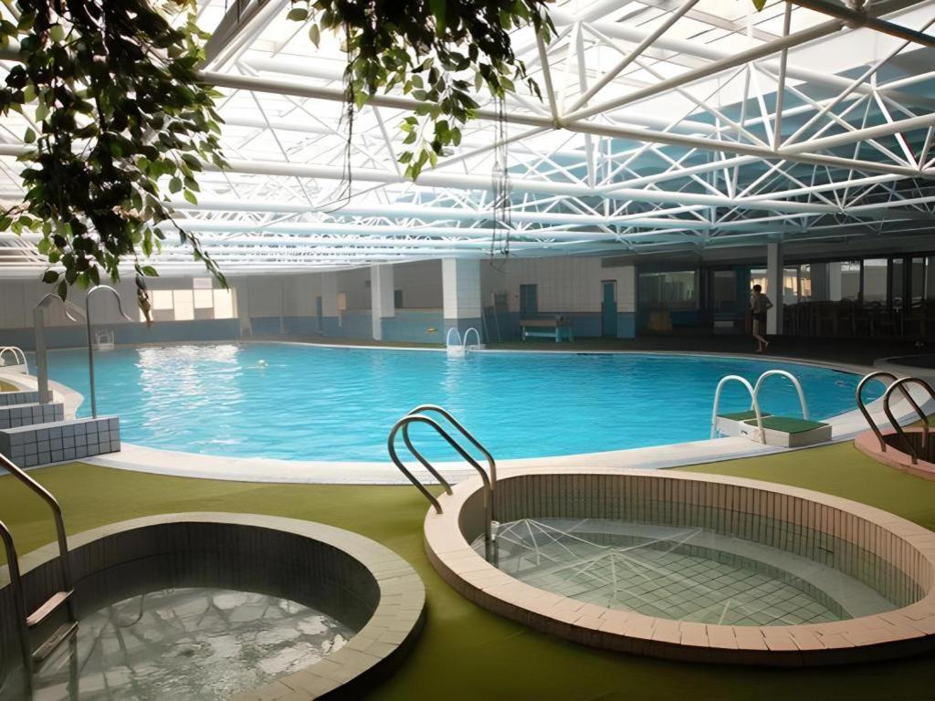 Jinan Yuquan Simpson Hotel Buitenkant foto