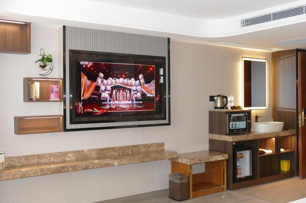Jinan Yuquan Simpson Hotel Buitenkant foto