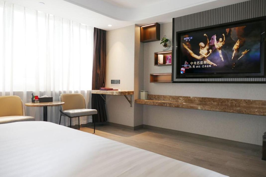 Jinan Yuquan Simpson Hotel Buitenkant foto
