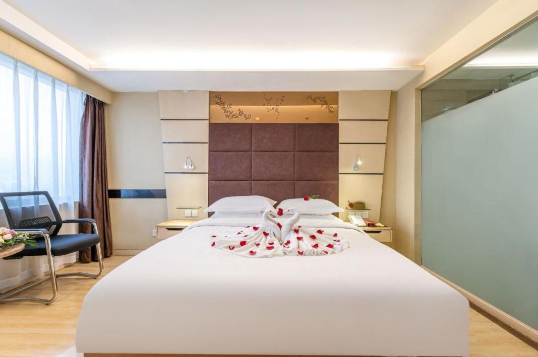 Jinan Yuquan Simpson Hotel Buitenkant foto