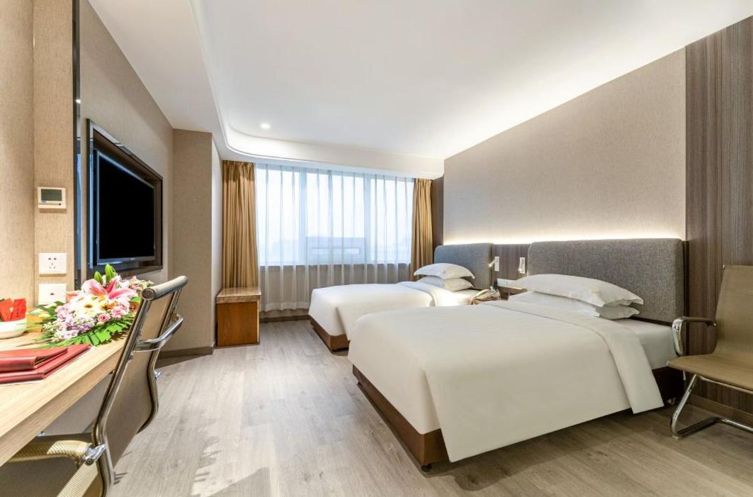 Jinan Yuquan Simpson Hotel Buitenkant foto