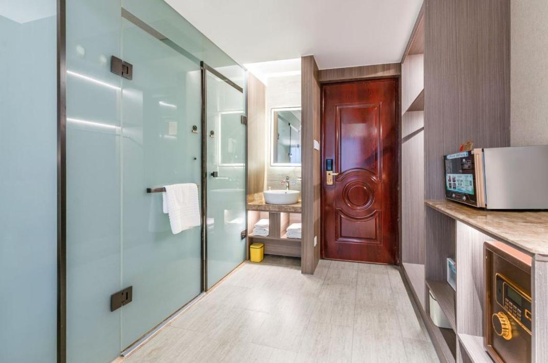 Jinan Yuquan Simpson Hotel Buitenkant foto